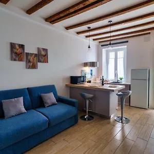  Apartment Ambrogio's Nest - Modern Close To Cadorna Station Italy